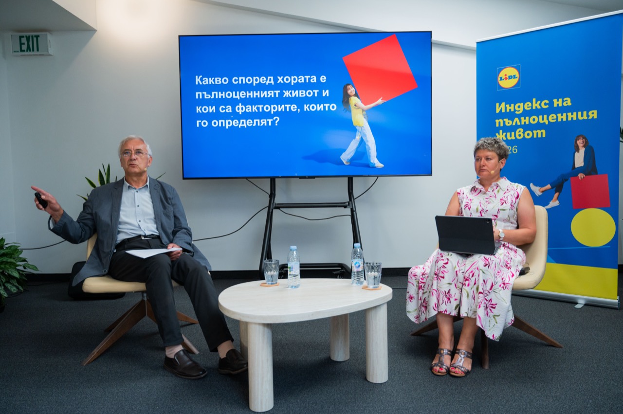 Dr Rossen Koutelov and Milena Dragiyski at the Full Life Index 2026 press conference